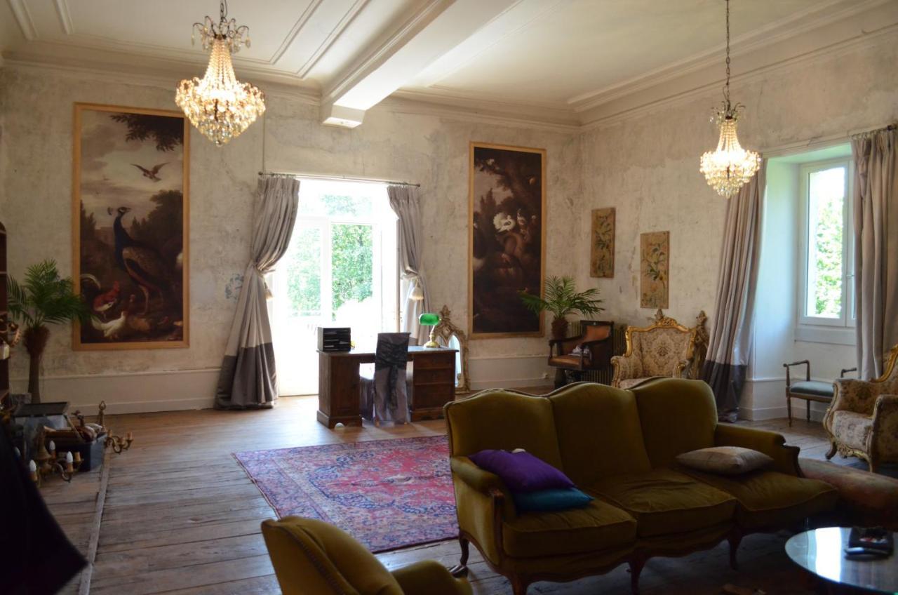 Chateau Gros Puy, Petit Chateau Chambre D'Hote Abjat-sur-Bandiat 외부 사진