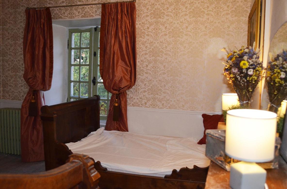 Chateau Gros Puy, Petit Chateau Chambre D'Hote Abjat-sur-Bandiat 외부 사진